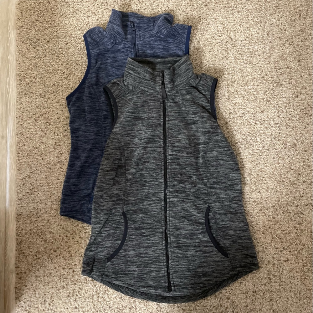 ST. JOHNS BAY: FLEECE VESTS- 2PC - SZ: SMALL